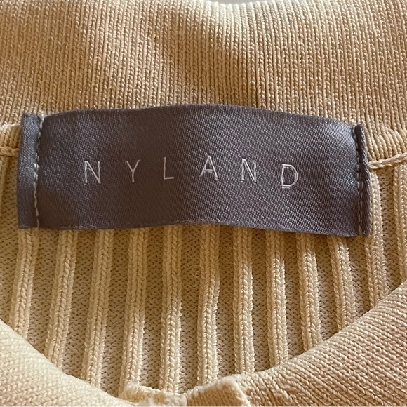 Nyland Shirt Womens Medium Sleeveless Ribbed Fitted Top Stretch Neutral Cream - Picture 3 of 10